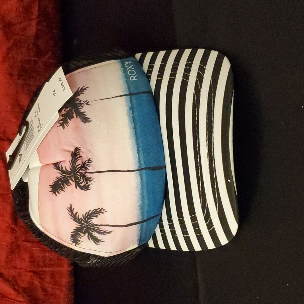 Roxy Beautiful Morning Trucker Hat